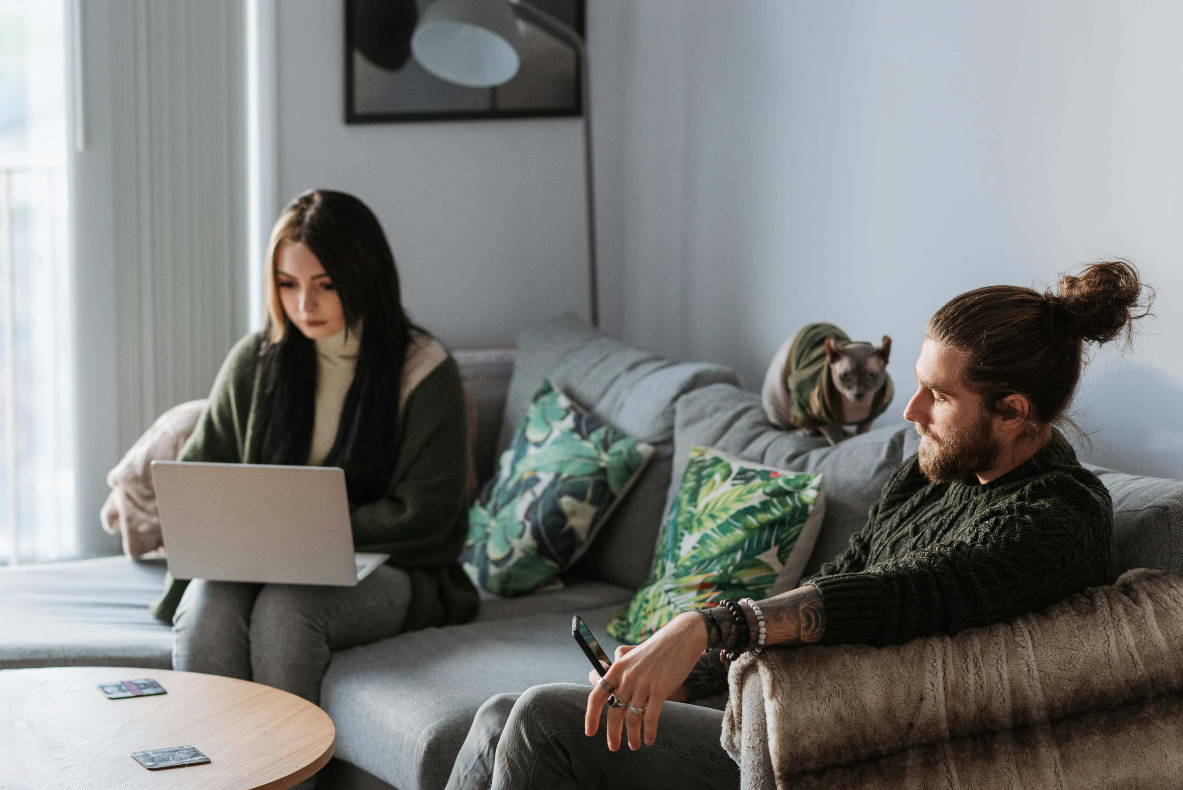 Tenant submitting rental application